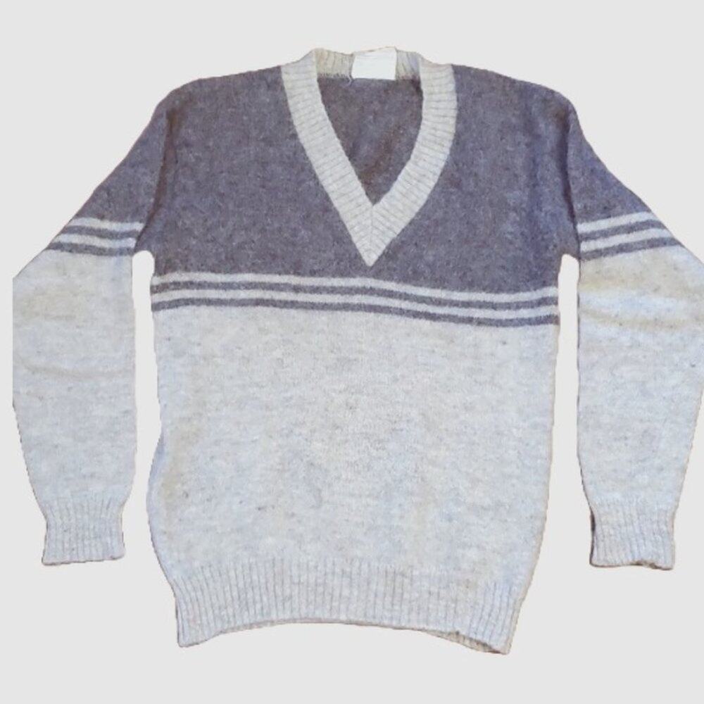 VTG Samband of Iceland Icelook V-Neck Gray Wool Sweater SZ M